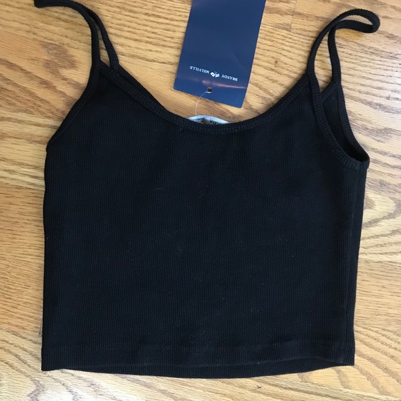 NWT Brandy Melville cropped and ribbed tank top - Picture 3 of 3